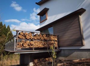 薪の保管・管理